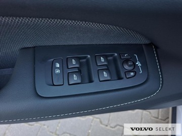 Volvo V60 II  Kombi Facelifting 2.0 B4 B 197KM 2024 Volvo V60 V60 B4 B Plus Dark aut Pakiet Climate Pa, zdjęcie 16