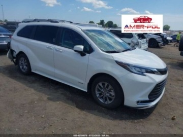 Toyota Sienna III 2021 Toyota Sienna XLE, 2021r. 2.5 Benzyna 189KM