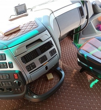 СТЁГАННЫЕ КОВРИКИ ROMBY VOLVO FH4, FH16 ПОСЛЕ 2013 ГОДА