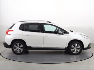 Peugeot 2008 I SUV 1.2 PureTech 110KM 2015 Peugeot 2008 1.2 PureTech, Salon Polska, zdjęcie 5