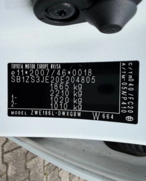 Toyota Auris II Touring Sports Facelifting 1.8 Hybrid 136KM 2015 Toyota Auris 1,8 HYBRID Lift Kamera KEY-LESS PDC Bezwypadkowy ASO Dla wyma, zdjęcie 39