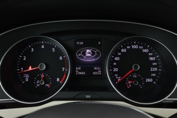 Volkswagen Passat B8 Variant 1.8 TSI BlueMotion Technology 180KM 2016 VW Passat 1.8 TSI, Salon Polska, Serwis ASO, zdjęcie 10