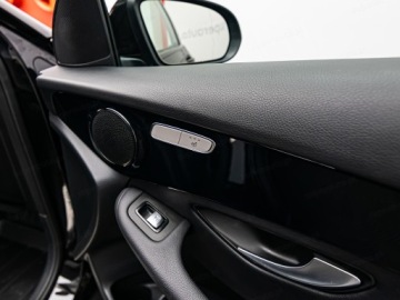 Mercedes GLC C253 SUV Facelifting 2.0 220d 194KM 2021 MERCEDES-BENZ GLC 220 d 4-Matic Suv 194KM 2021, zdjęcie 7