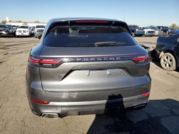 Porsche Cayenne III 2019 Porsche Cayenne 2019, 3.0L, 4x4, HYBRID, porysowany lakier 3.0 Hybryda, zdjęcie 4
