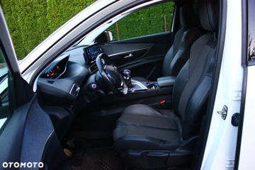 Peugeot 5008 II Crossover Facelifting 1.5 BlueHDi 130KM 2021 Peugeot 5008 Peugeot 5008 1.5 BlueHDI Allure SampS 1.5 Diesel 130KM, zdjęcie 23