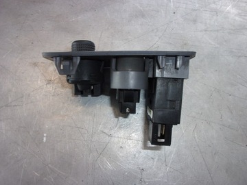 PANEL PŘEPÍNAČŮ R6161S530 RENAULT THALIA I