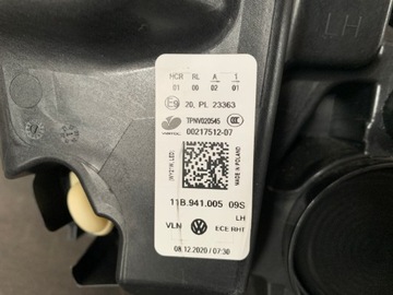 Левый передний фонарь VW ID4 LED