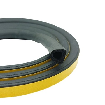 Uszczelka czarna samoprzylepna typ D 12x10mm