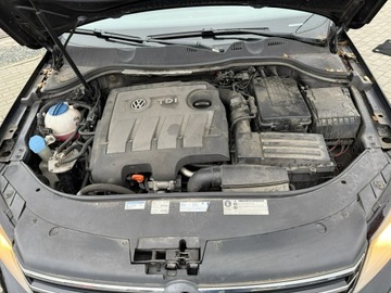 Volkswagen Passat B7 Variant 1.6 TDI CR DPF BlueMotion 105KM 2011 Volkswagen Passat B7 1.6TDI 2011r Nawigacja, zdjęcie 14