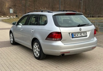 Volkswagen Golf VI Variant 1.6 TDI-CR DPF BlueMotion 105KM 2011 Volkswagen Golf Volkswagen Golf 1.6 TDI DPF DSG Highline 1.6 Diesel 105KM, zdjęcie 3