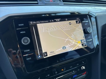 Volkswagen Passat B8 Variant Facelifting 2.0 TDI SCR 150KM 2022 Volkswagen Passat Business 2.0 TDI / 150 KM DSG Er, zdjęcie 27