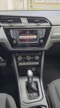 Volkswagen Touran III 1.6 TDI 110KM 2016 Volkswagen Touran 1,6 TDI 110 KM NAVI klimatronic automat zarejestrowany, zdjęcie 7