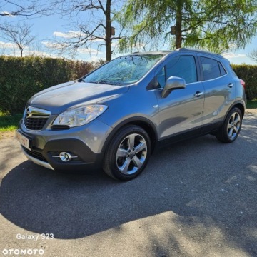 Opel Mokka I SUV 1.4 Turbo ECOTEC 140KM 2014 Opel Mokka Opel Mokka ver-1-4-t-cosmo 1.4 Benzyna 140KM