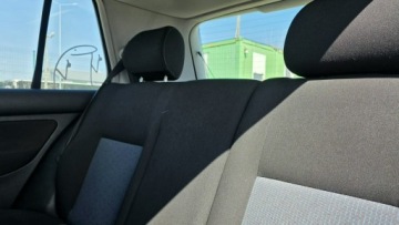 Volkswagen Golf V Hatchback 1.4 i 16V 75KM 2003 Volkswagen Golf climatronic, zdjęcie 11