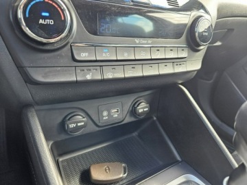 Hyundai Tucson III SUV 1.6 GDI 132KM 2016 Hyundai Tucson 1,6 benzyna 132KM nawigacja kamera, zdjęcie 13