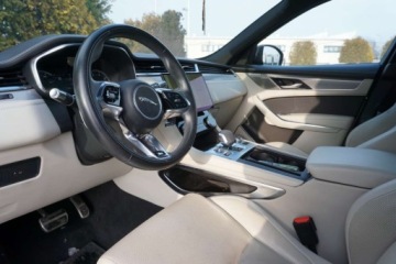 Jaguar F-Pace SUV Facelifting 2.0 P 249KM 2022 Jaguar F-Pace Bezwypadek, SalonPL, AWD, mHEV, R-Dynamic, Asyst. park, Kame, zdjęcie 7