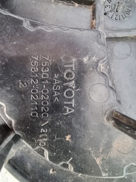 TOYOTA AURIS II 2 VERSO 12-17 ZNAKY LOGO ZNAK 75301-02020