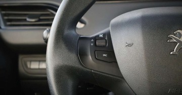 Peugeot 208 I Hatchback 3d 1.0 PureTech 68KM 2015 Peugeot 208 (Nr.182) 1.0 Benzyna Klimatyzacja Tempomat Parktronik Gwarancja, zdjęcie 21