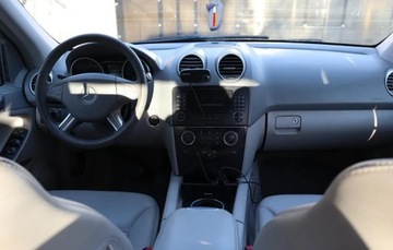 Mercedes Klasa M W164 2007 MERCEDES-BENZ KLASA M (W164) ML 300 CDI 4-matic (164.121) 204 KM, zdjęcie 4