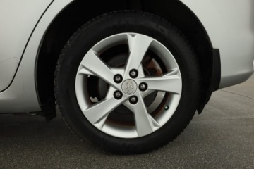 Toyota Auris I Hatchback 1.6 Valvematic 132KM 2010 Toyota Auris 1.6 Valvematic, Salon Polska, Skóra, zdjęcie 16