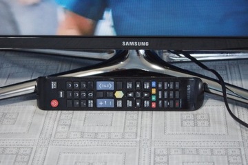 LED телевизор SAMSUNG UE32F6470SS+ПУЛЬТ ДИСТАНЦИОННОГО УПРАВЛЕНИЯ