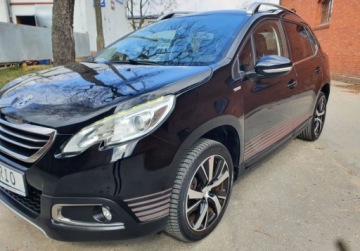 Peugeot 2008 I SUV 1.2 PureTech 110KM 2015 Peugeot 2008 Urban Cross LED Nawigacja GetHelp 1.2 Benzyna 110KM, zdjęcie 7