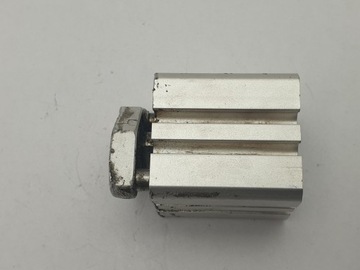 Ведомый привод SMC CDQMB16-10 * 10 мм #B