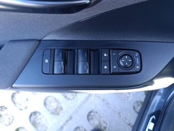 Toyota C-HR II SUV 1.8 Hybrid 140KM 2024 Toyota C-HR 1.8 Hybrid Style TOYOTA C-HR NG 1.8 HY, zdjęcie 21