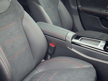 Mercedes CLA C118/X118 Shooting Brake Facelifting 1.3 200 163KM 2025 CLA 200 AMG Line Shooting Brake 1.3 163KM, zdjęcie 4