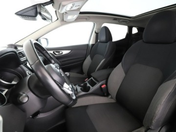 Nissan Qashqai II Crossover 1.2 DIG-T 115KM 2017 Nissan Qashqai lift panorama klima auto navi, zdjęcie 12