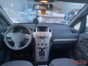 Opel Zafira B 1.8 ECOTEC 140KM 2008 Opel Zafira 1.8 Benz. 7 osobowy szklane dachy xenon lesny zadbany polecam, zdjęcie 25