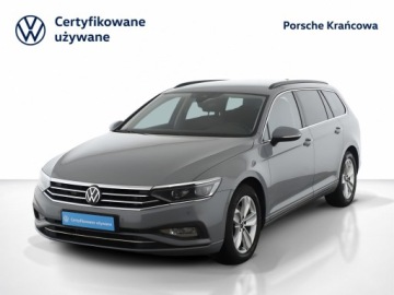 Volkswagen Passat B8 Variant Facelifting 2.0 TDI SCR 200KM 2022 Volkswagen Passat | Led Matrix | Hak | 4Motion | M