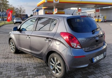 Hyundai i20 I Hatchback 5d Facelifting 1.2 DOHC 85KM 2014 Hyundai i20 1.2 Benzyna 86KM, zdjęcie 2