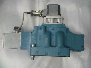 Клапан MOOG D061-603A Серийный номер T5043 C MOOG AS 2000 M0051-5034T5043 C MOOG