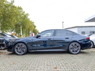 BMW Seria 5 G90-91 Touring 2.0 520d 197KM 2025 BMW Seria 5 520d xDrive Sport Sedan 2.0 (197KM) 2025, zdjęcie 1