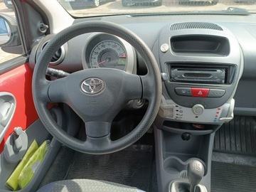 Toyota Aygo I Hatchback 3d 1.0 VVT-i 68KM 2009 Toyota Aygo 1,0 benzyna 68KM, zdjęcie 9