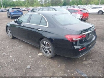 Mercedes Klasa E W213 2021 Mercedes-Benz Klasa E 2021 MERCEDES-BENZ E 350 4MATIC 2.0 Benzyna 255KM, zdjęcie 3