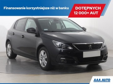 Peugeot 308 II Hatchback Facelifting 1.2 PureTech 130KM 2018 Peugeot 308 1.2 PureTech, Salon Polska