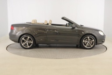 Volkswagen EOS Coupe Cabrio Facelifting 2.0 TDI CR DPF 140KM 2011 VW Eos 2.0 TDI, Skóra, Navi, Klima, Klimatronic, zdjęcie 5