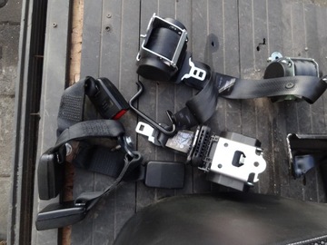 DACIA DUSTER 2014 FACELIFT POHOVKA ZADNÍ KŮŽE + PÁSY ORIGINÁLNÍ