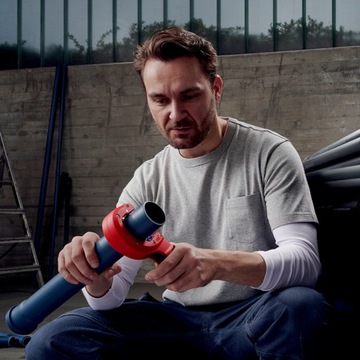 Нож для пластиковых дренажных труб Knipex DP50 90 23 01 BK