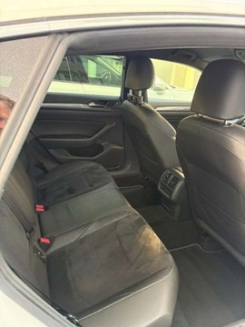 Volkswagen Arteon Fastback 2.0 TSI 190KM 2019 Volkswagen Arteon R-Line 2.0 TSI 190 KM Salon PL Kamera360 Alacantara, zdjęcie 22