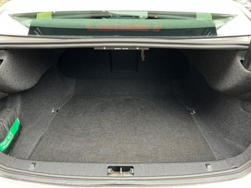 Volvo S60 II Sedan 1.6 T3 150KM 2013 Volvo S60 1.6 T3 150 KM Xenony Podgrzewane fotele, zdjęcie 25