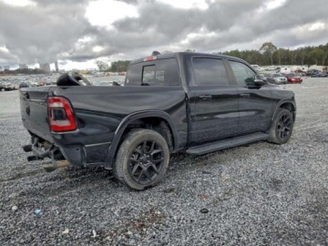  RAM 1500 Laramie 2022 5.7 Benzyna 395KM, zdjęcie 3