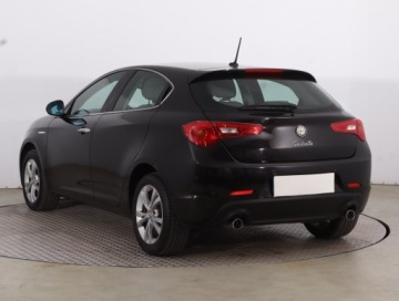 Alfa Romeo Giulietta Nuova II Hatchback 5d Facelifting 2.0 JTD 16v 170KM 2014 Alfa Romeo Giulietta 2.0 JTDM, 167 KM, Automat, zdjęcie 3