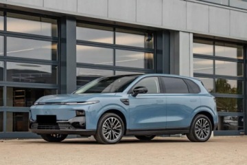 Leapmotor 2026 B10 Design Hybrid EV 18,8 kWh 218KM, zdjęcie 2