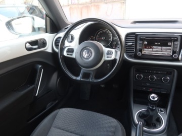 Volkswagen Beetle Hatchback 3d 1.4 TSI 160KM 2014 VW Beetle 1.4 TSI, Salon Polska, Serwis ASO, zdjęcie 6