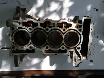 BLOK MOTORU PEUGEOT CITROEN 1.4 VTI 8F01