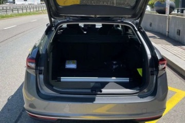 Skoda Superb IV Kombi 2.0 TSI 204KM 2026 Skoda Superb Glosniki Canton CarPlay Podgrzewane fotele przednie i tylne, zdjęcie 3