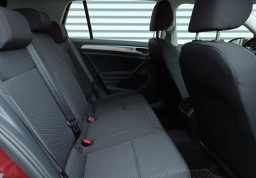 Volkswagen Golf VII Hatchback 3d Facelifting 1.5 TSI BMT 130KM 2019 Volkswagen Golf 1.5 TSI 130KM Trendline SalonPL Serwisowany Iwl. Vat-Marza, zdjęcie 32